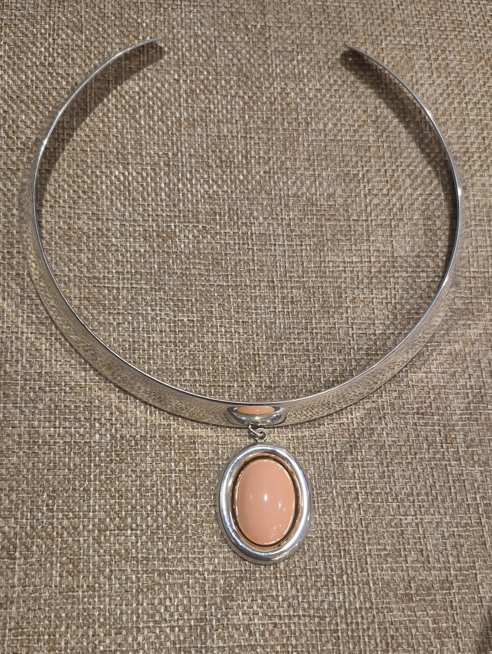 Silver Collar Necklace with Peach Oval Pendant